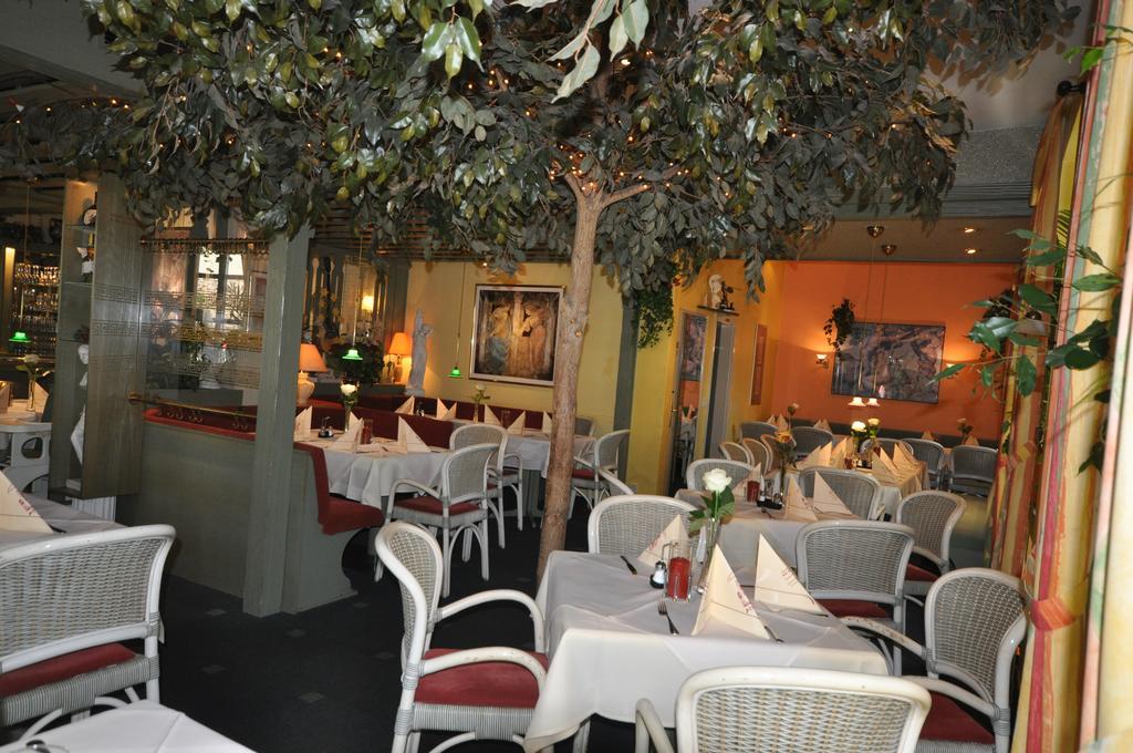 Münstermaifeld Hotel Restaurant "Athen" מראה חיצוני תמונה